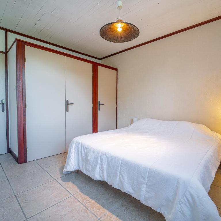 Maison à Mimizan Plage, 600m de la mer, 10 pers, 2 étoiles, confort moderne, jardin, parking - FR-1-50-88 - Maison de Vacances - 12