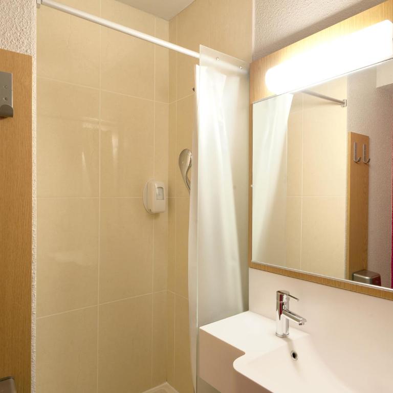 B&B HOTEL Grenoble Centre Alpexpo - Chambre Double - 3