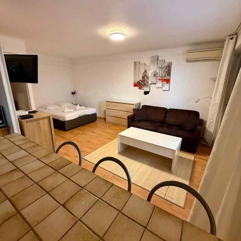 Studio Vidal in the city center of Cannes with AC - Apartment - 13