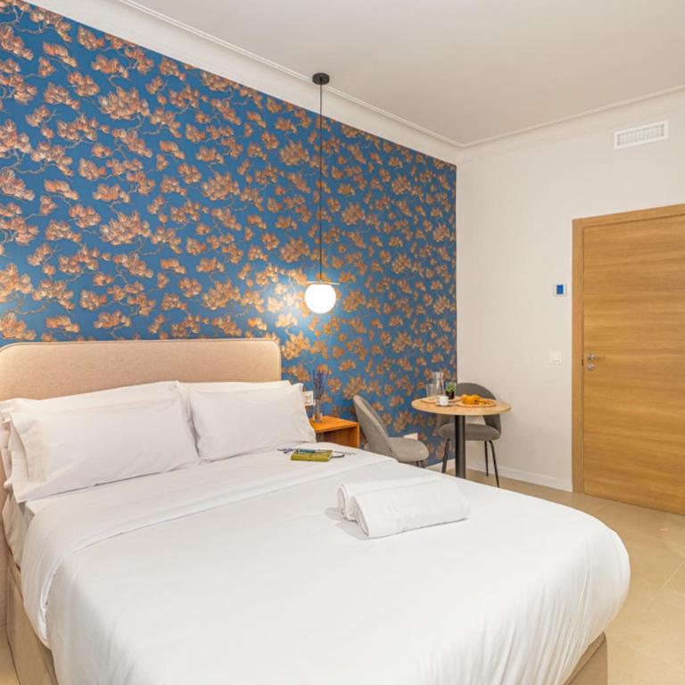 Habitación privada en Lavapiés - Double Room with Balcony - 2