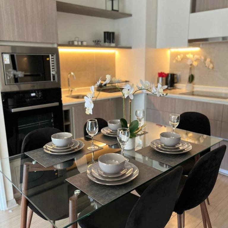 Panoramic View Apartment With Heaters And AC - Apartment - 1