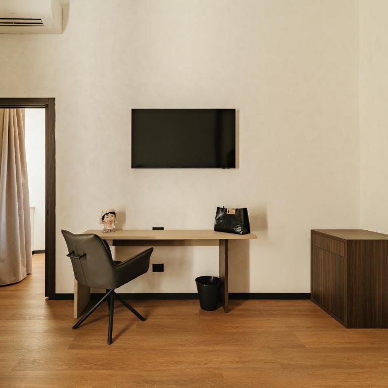 Cavour Suites - Camera Deluxe - 10