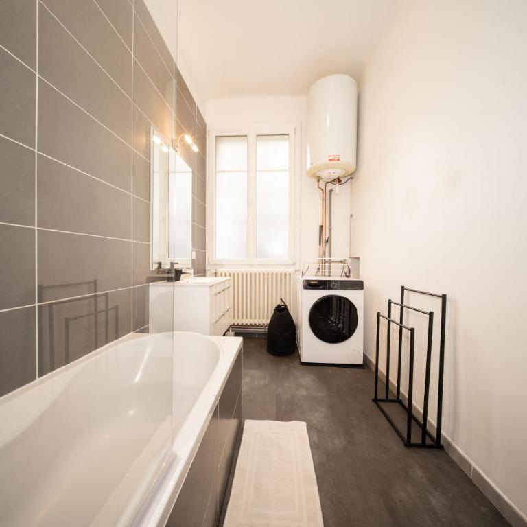 L'Élégance - Cozy & Parking - Apartment - 18