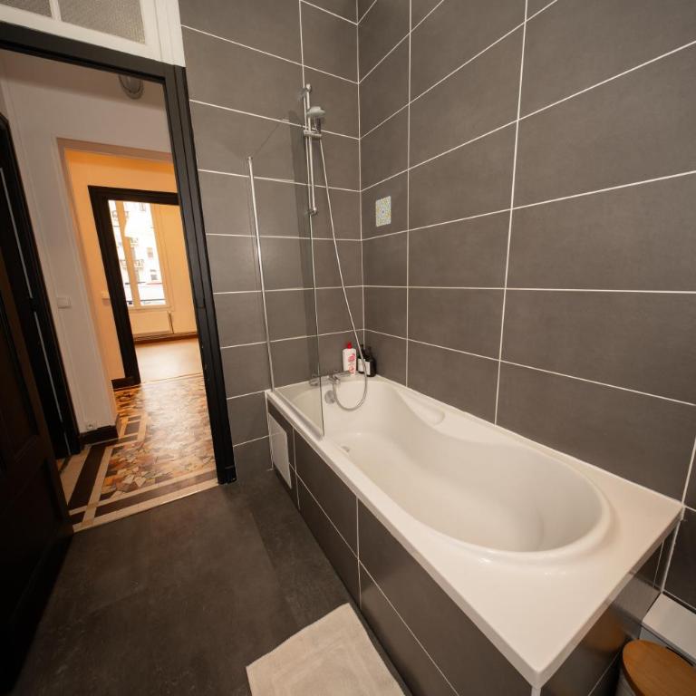 L'Élégance - Cozy & Parking - Apartment - 20