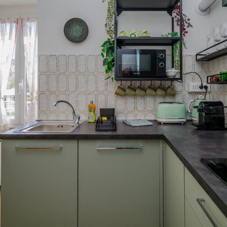 La Casa del Pastenello Family Apartment with AC - Two-Bedroom Apartment - 12