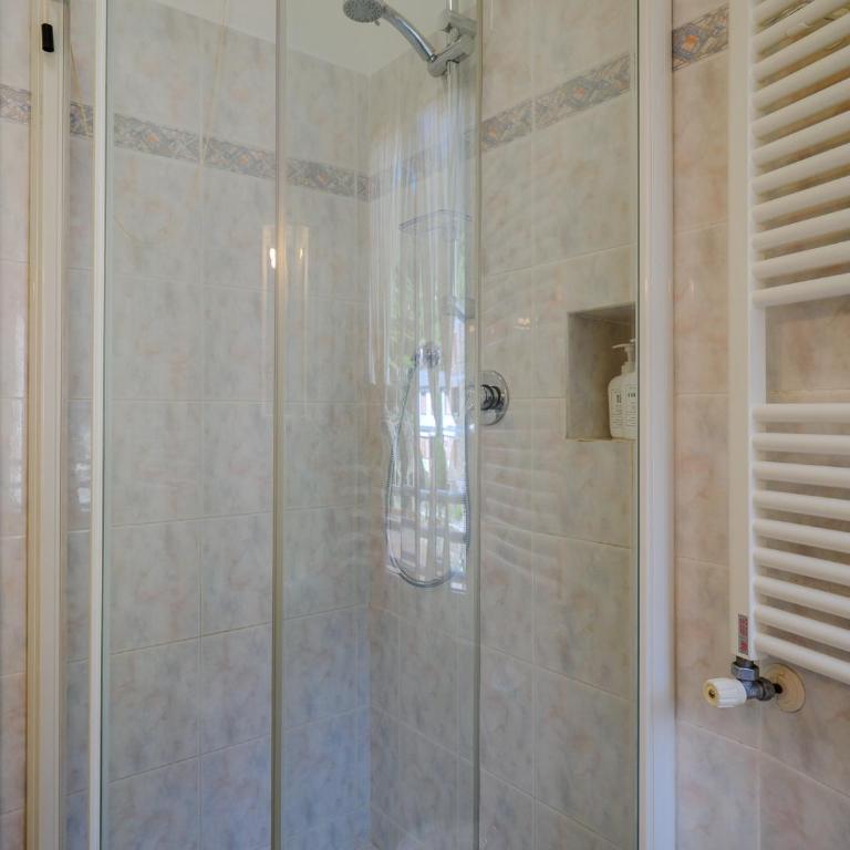 La Casa del Pastenello Family Apartment with AC - Two-Bedroom Apartment - 19