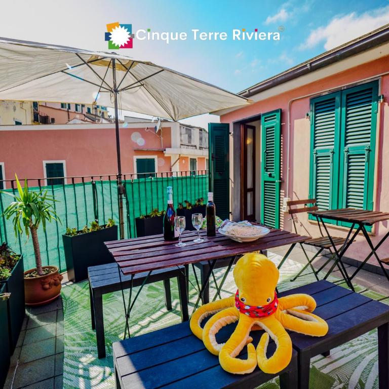 El Nin Apartment with Terrace & AC - Two-Bedroom Apartment - 6