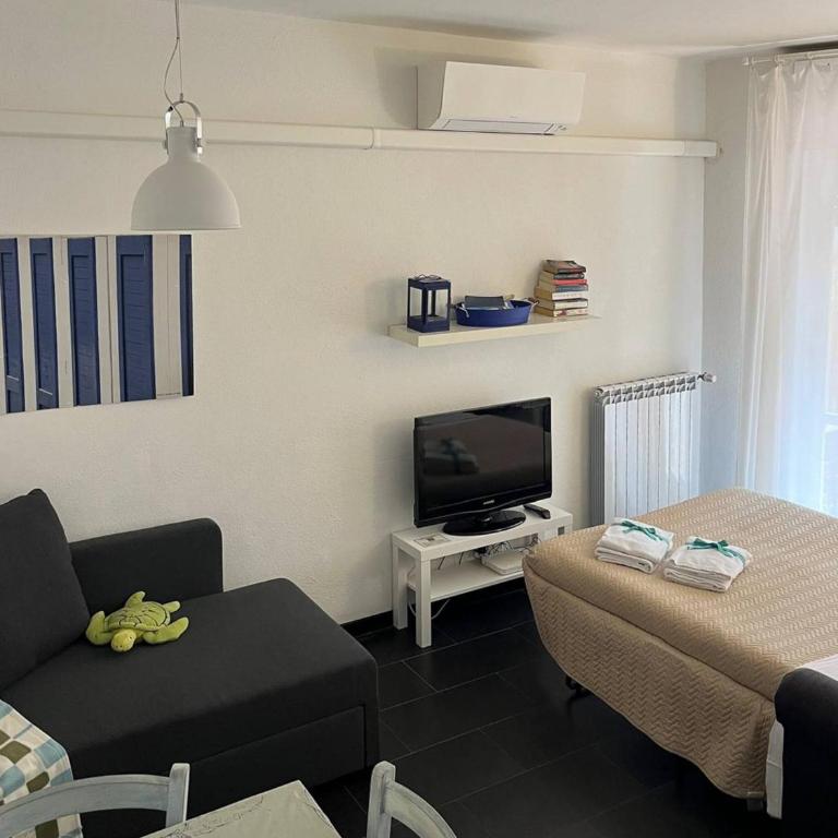 Sciacchetrà Apartment with AC & Patio - Appartamento con 1 Camera da Letto - 4