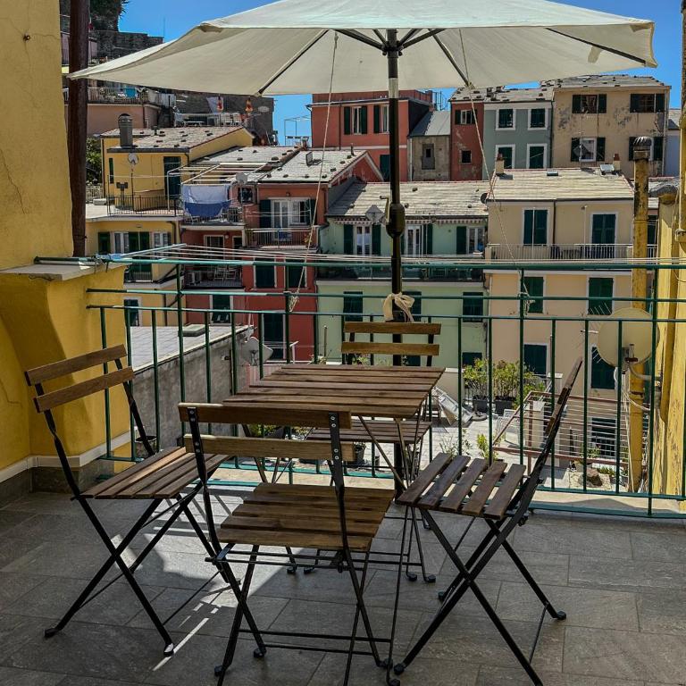 Ca' Bea Apartment with AC and Terrace - Two-Bedroom Apartment - 2