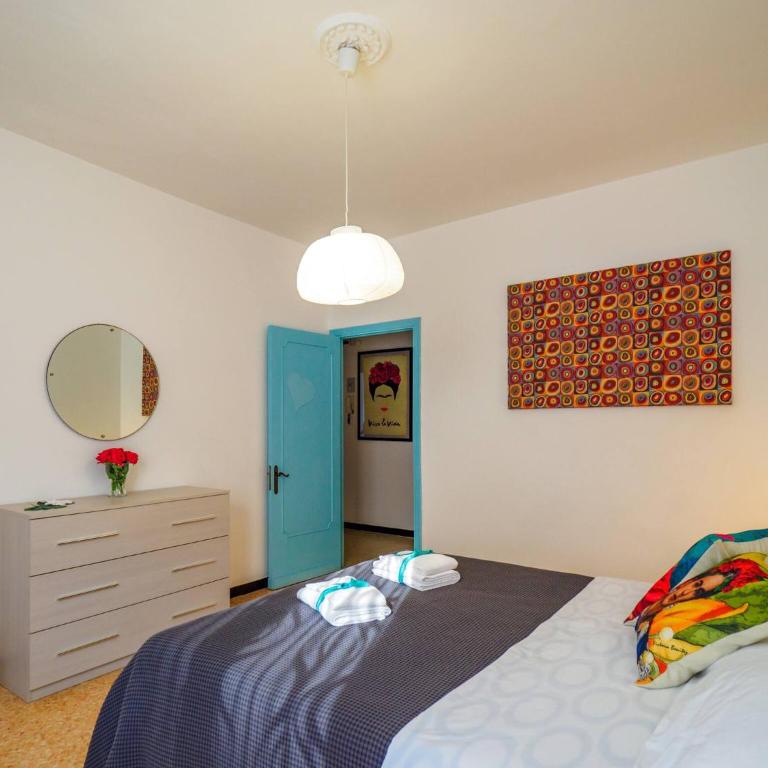 La Casa di Frida Family Apartment - Two-Bedroom Apartment - 11