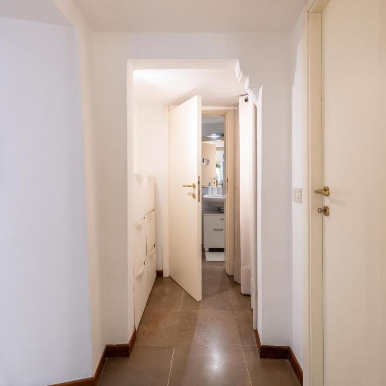 GuestHost - Historic Palace in the Heart of Siena - Two-Bedroom Apartment - 37