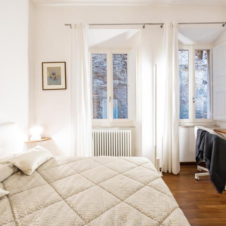GuestHost - Historic Palace in the Heart of Siena - Two-Bedroom Apartment - 24