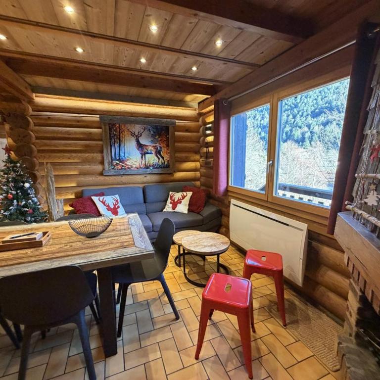 LE GRAND CERF Chalet en rondins avec SPA Jacuzzi - Chalet - 42