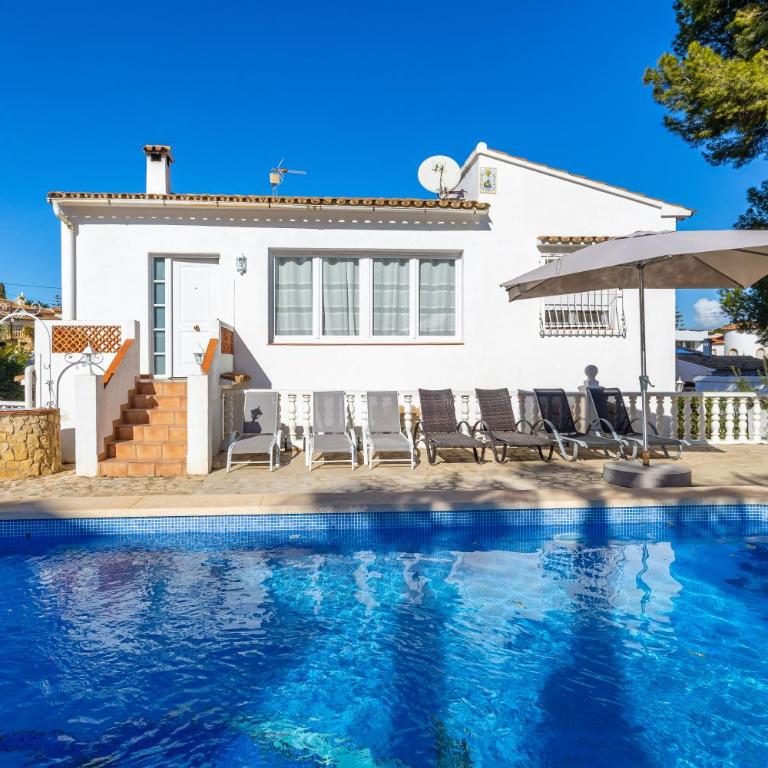 Inftour La Fustera Villa - Chalet de 3 dormitorios - 1