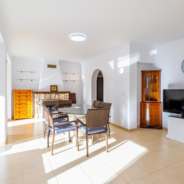 Inftour La Fustera Villa - Chalet de 3 dormitorios - 7