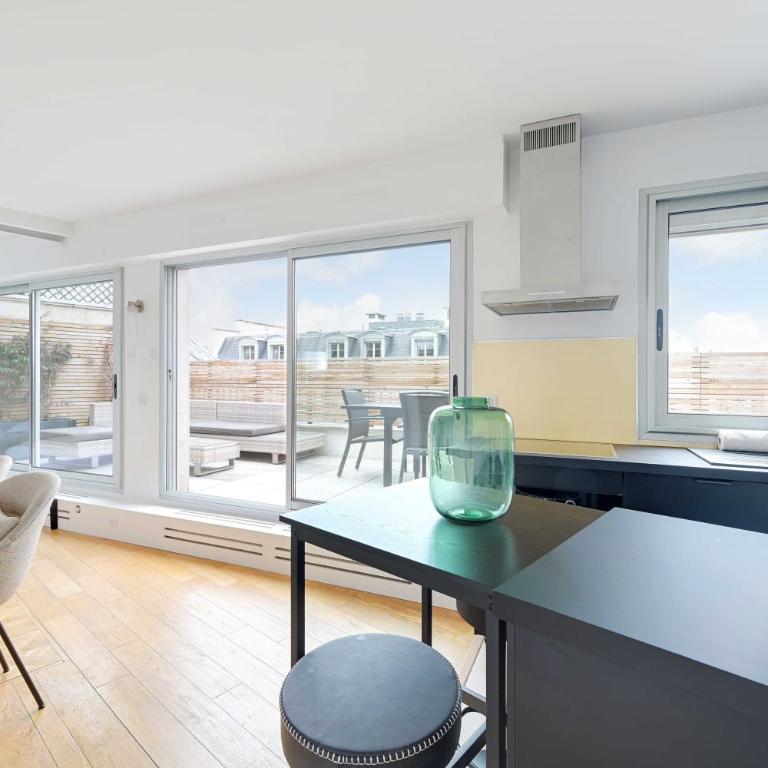 A C 2P apartment with terrace and view of Paris - Appartement 1 Chambre - 11