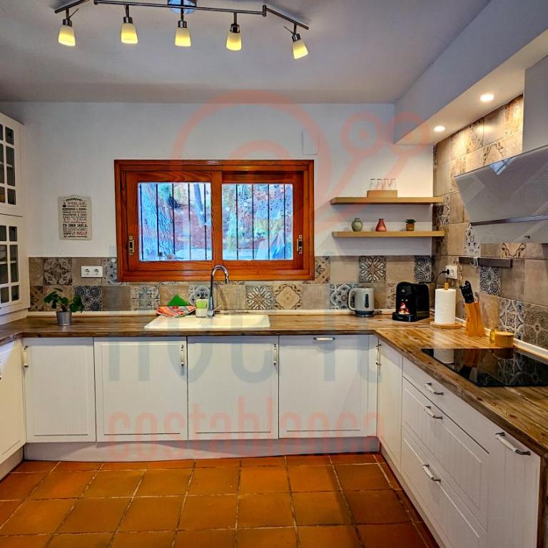 Bungalow Almendros by Live It - Three-Bedroom House - 20