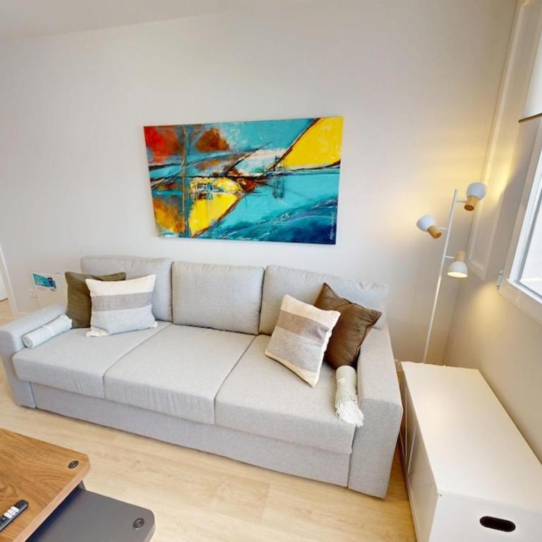Stunning penthouse in Cuatro Caminos for 4 pax - Artistas 1 - Apartamento de 1 dormitorio con terraza - 5