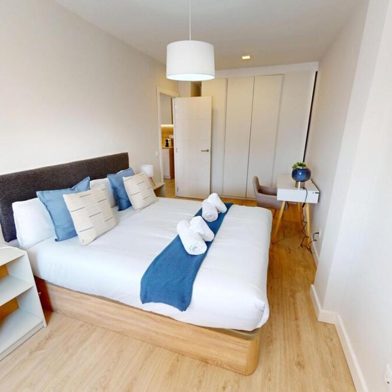 Stunning penthouse in Cuatro Caminos for 4 pax - Artistas 1 - Apartamento de 1 dormitorio con terraza - 7