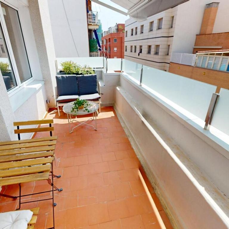 Stunning penthouse in Cuatro Caminos for 4 pax - Artistas 1 - Apartamento de 1 dormitorio con terraza - 15