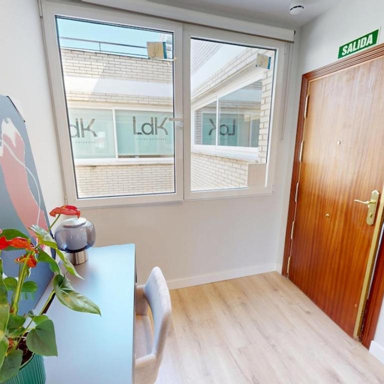 Stunning 2-bedrooms penthouse in Cuatro Caminos - Artistas 2 - Two-Bedroom Apartment with Terrace - 6