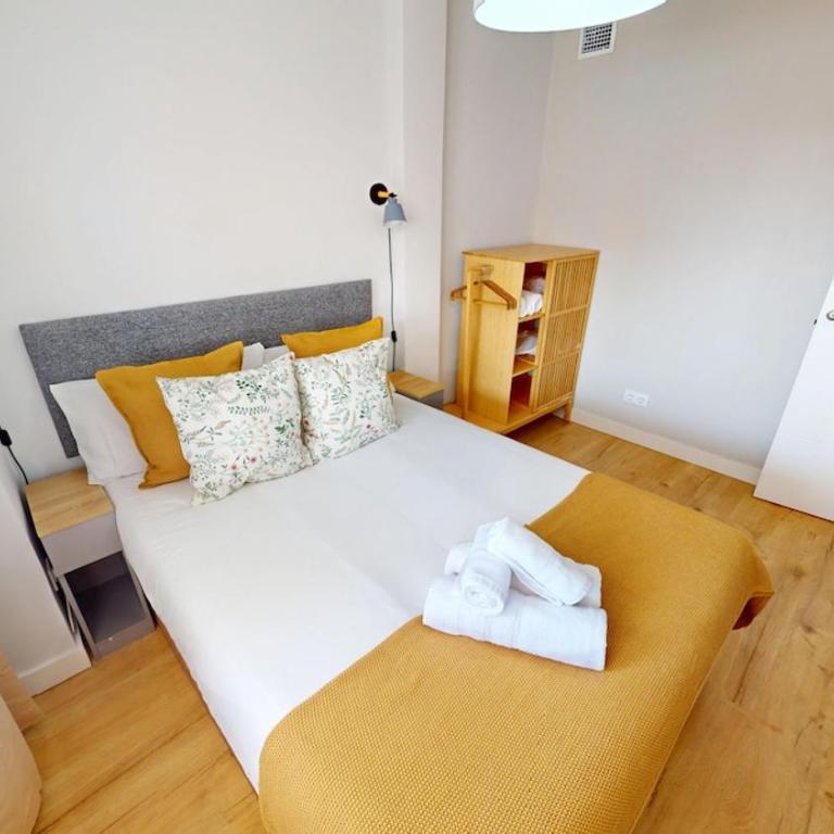 Stunning 2-bedrooms penthouse in Cuatro Caminos - Artistas 2 - Two-Bedroom Apartment with Terrace - 28