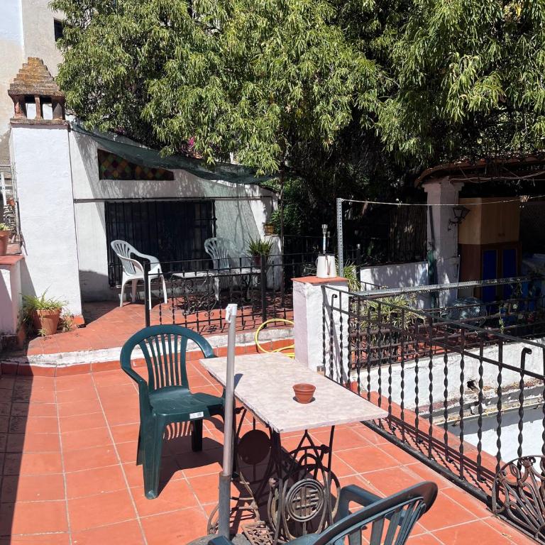Ático con acceso a terraza en el Albayzin - One-Bedroom Apartment - 24