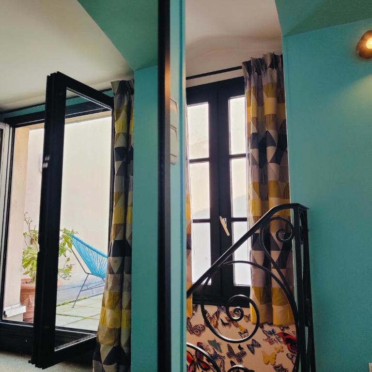 Hôtel Noir - Suite avec Terrasse - 5