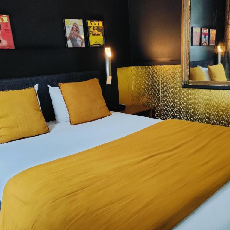 Hôtel Noir - Chambre Double - 13