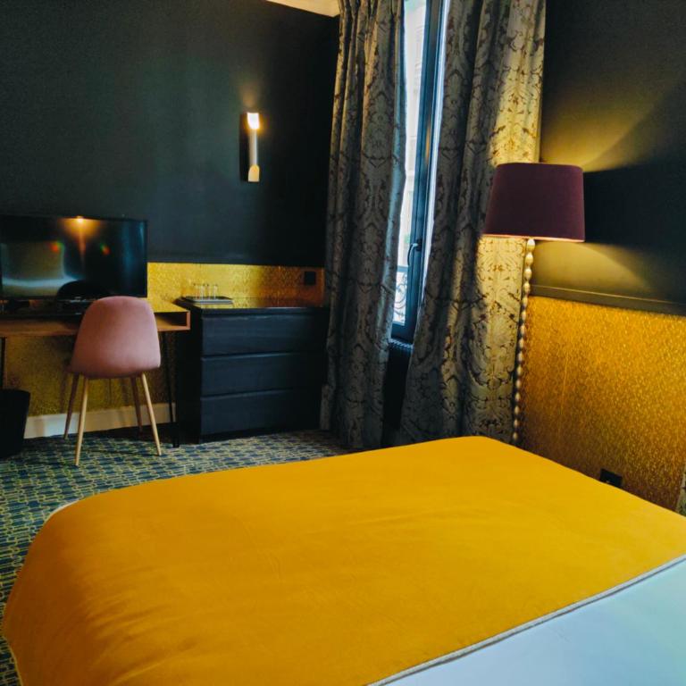 Hôtel Noir - Chambre Double - 14