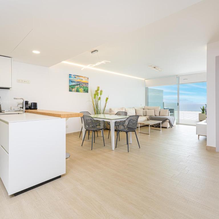 WintowinRentals Fuengirola Exclusive Sea View Apartment with Terrace, Pool and Parking - Apartamento de 2 dormitorios - 34