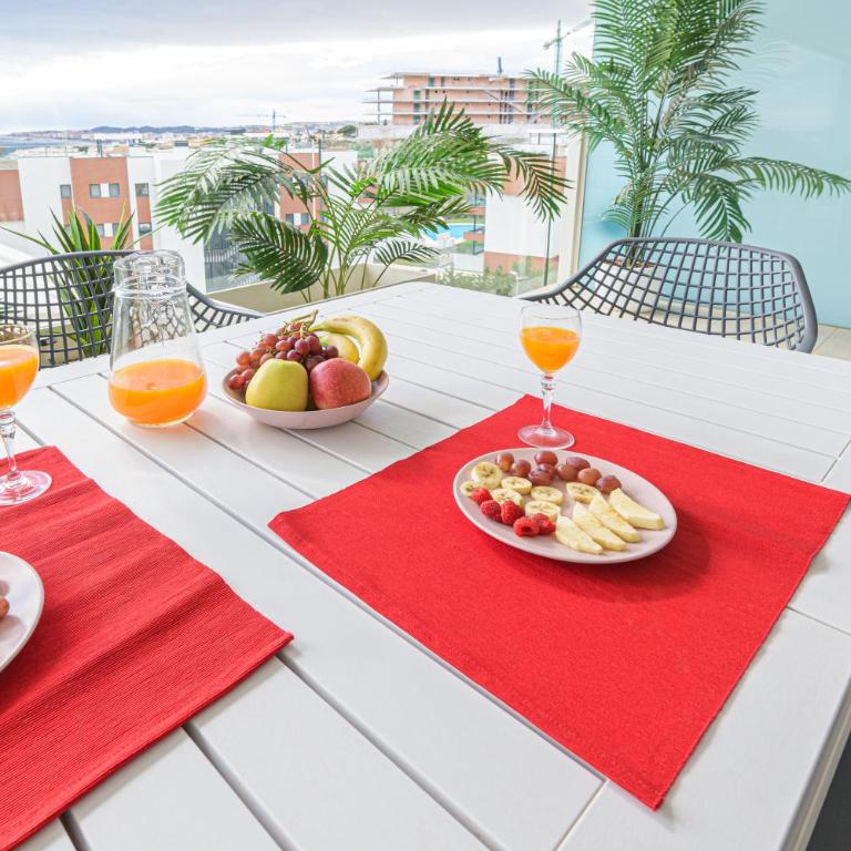 WintowinRentals Fuengirola Exclusive Sea View Apartment with Terrace, Pool and Parking - Apartamento de 2 dormitorios - 17
