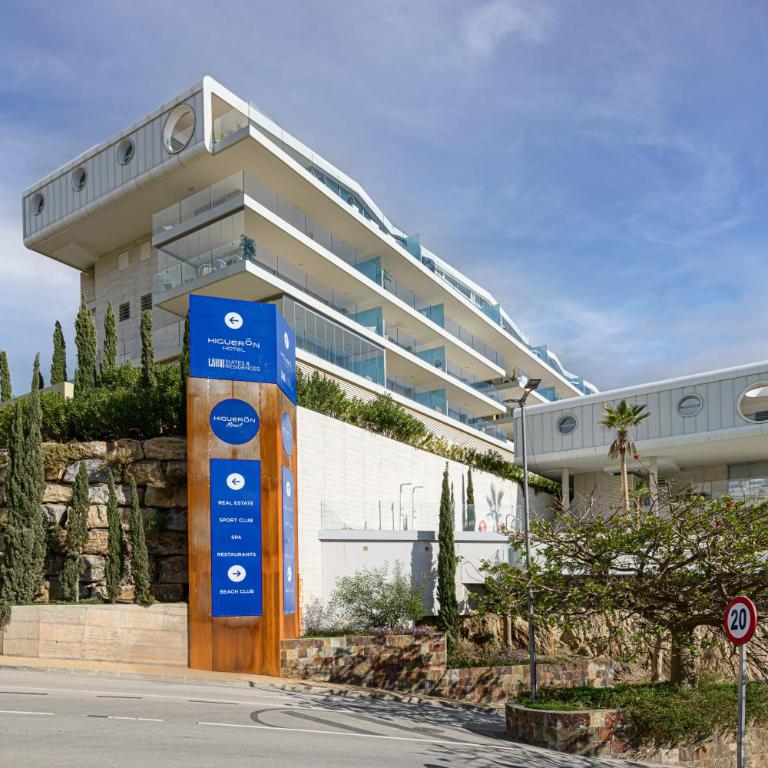 WintowinRentals Fuengirola Exclusive Sea View Apartment with Terrace, Pool and Parking - Apartamento de 2 dormitorios - 58