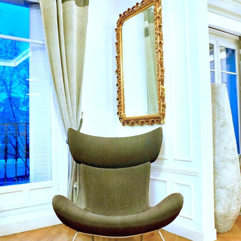 Appartement devant la Tour Eiffel et Seine - Appartamento con 3 Camere da Letto e con Vista - 11