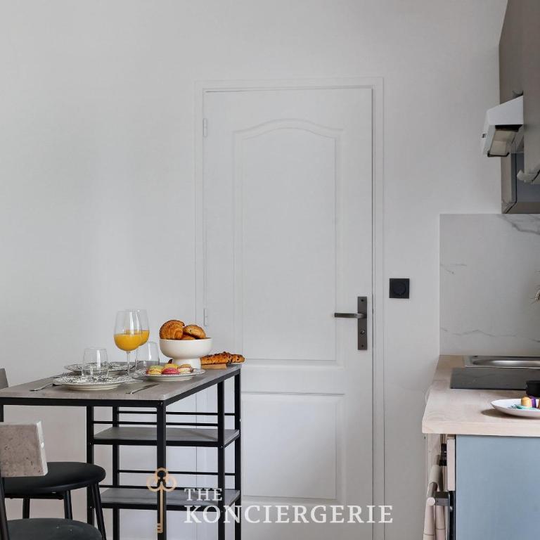 Studio Elegant Redecore - Confort et Calme a Paris - Appartement - 9