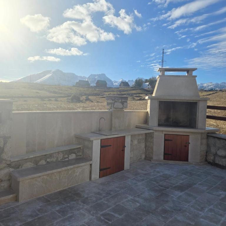 Monte Bella - Three-Bedroom Villa - 11
