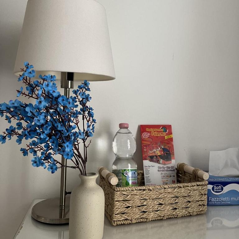 Palermo Central BB - Double Room with Private External Bathroom - 17