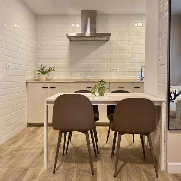 Nervion Apartments Sevilla - Apartamento de 3 dormitorios - 19