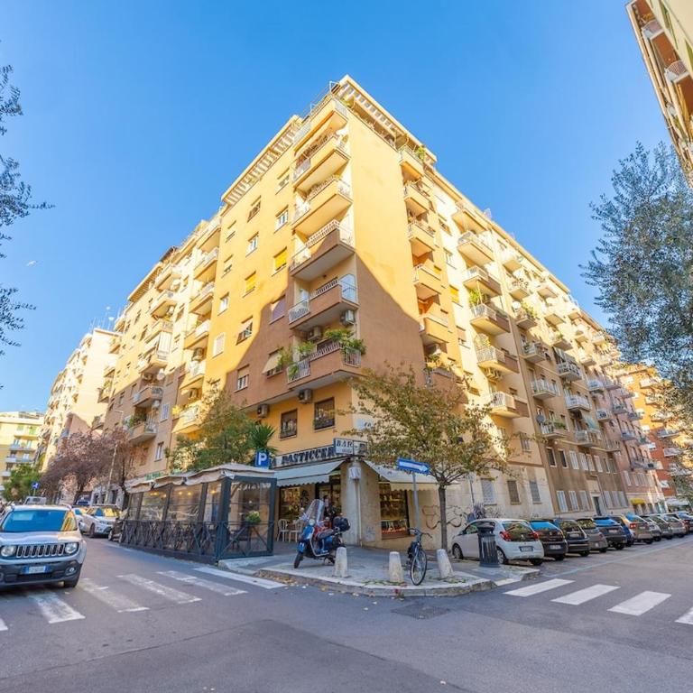 Vatican Home with Private Patio near San Pietro - Appartamento con 1 Camera da Letto - 7
