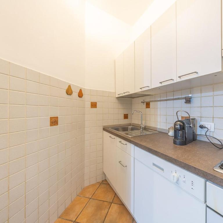 Vatican Home with Private Patio near San Pietro - Appartamento con 1 Camera da Letto - 10