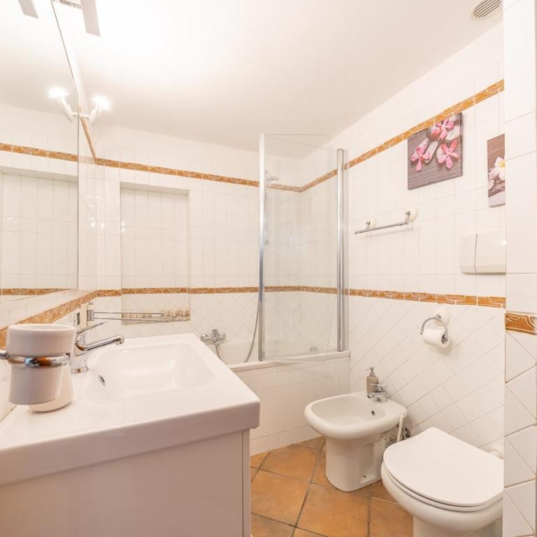 Vatican Home with Private Patio near San Pietro - Appartamento con 1 Camera da Letto - 13
