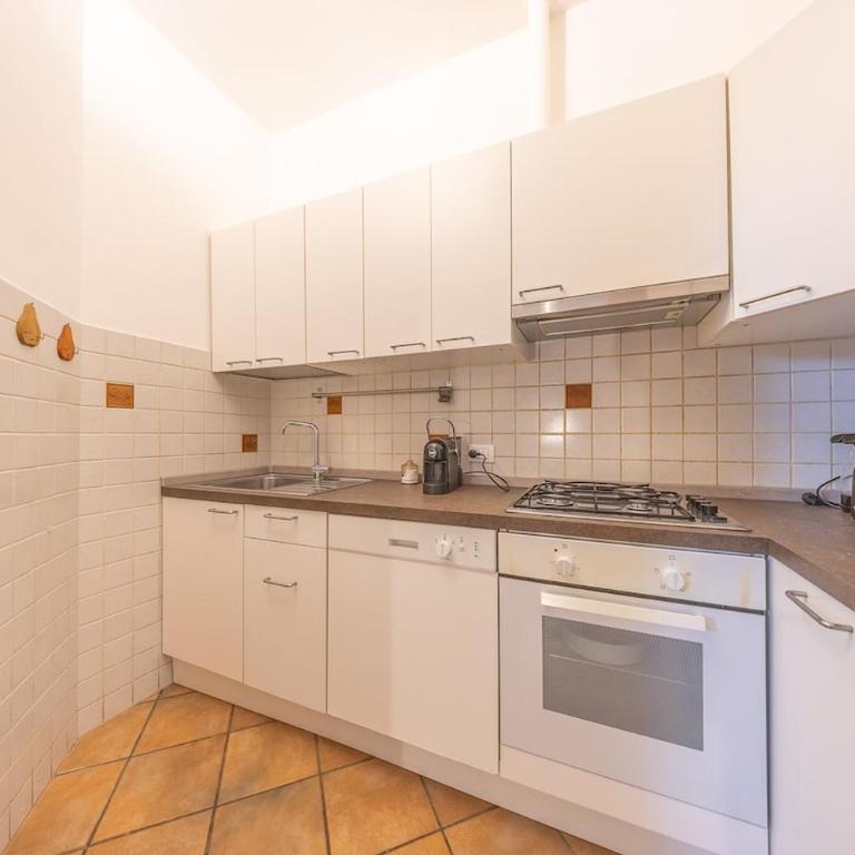 Vatican Home with Private Patio near San Pietro - Appartamento con 1 Camera da Letto - 17