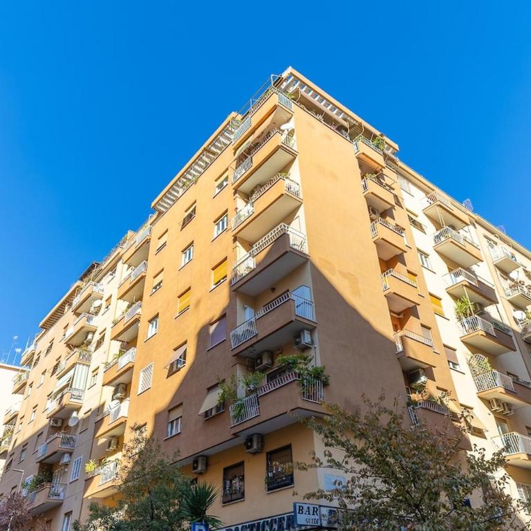 Vatican Home with Private Patio near San Pietro - Appartamento con 1 Camera da Letto - 37