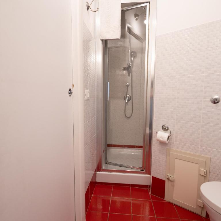 Palermo Central BB - Triple Room with Private External Bathroom - 9