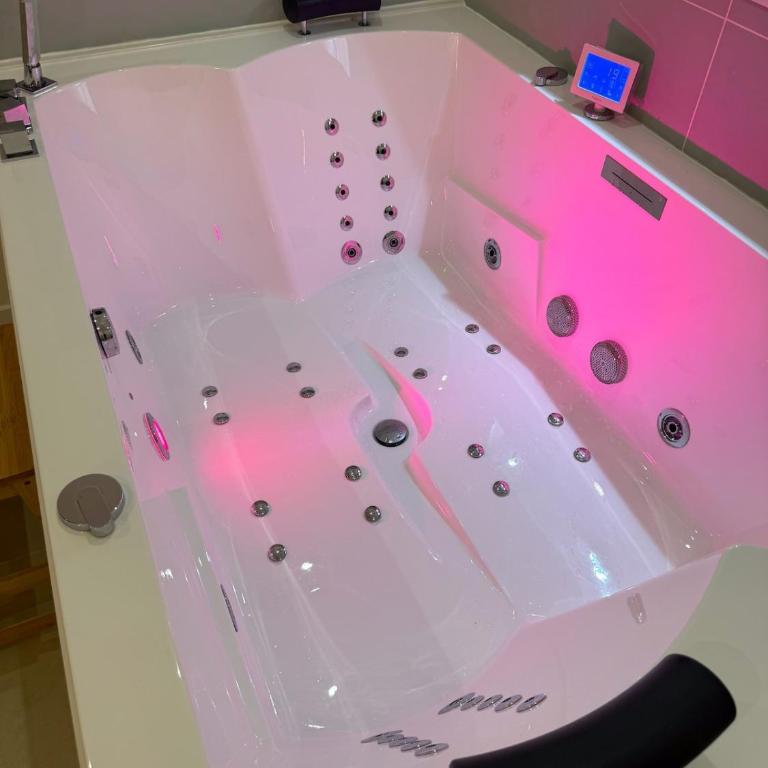 La suite précieuse - Lieu d'exception avec spa - Maison 1 Chambre - 9