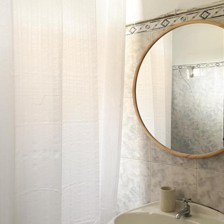 El Bonito Hostel - Double Room with Shared Bathroom - 2