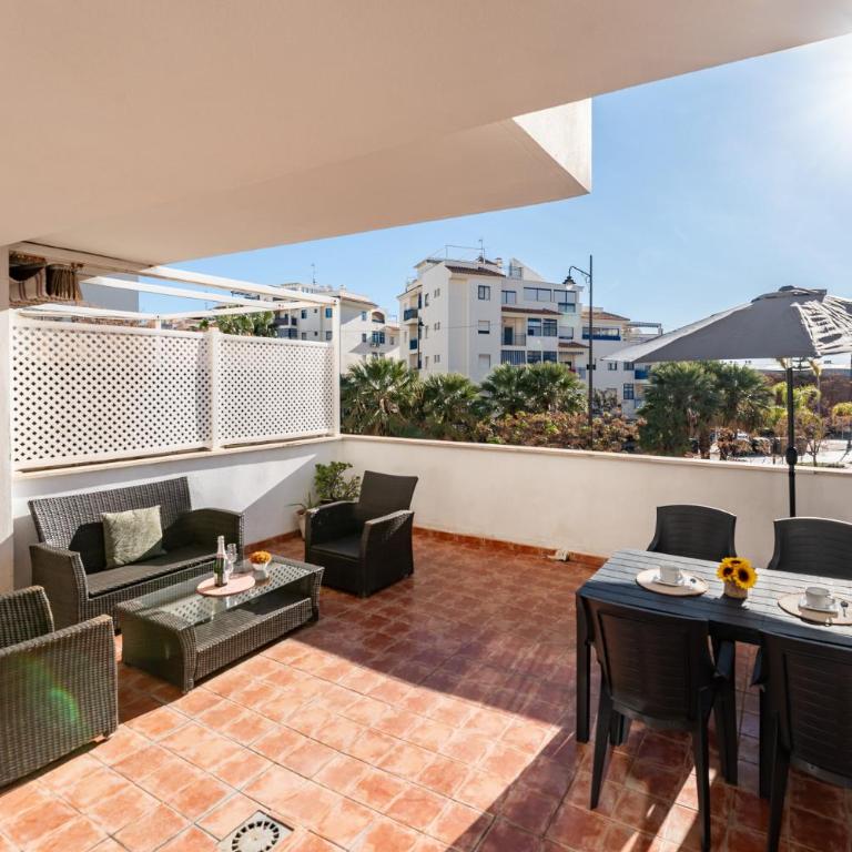 MalagaSuite Estepona Sun & Terrace - Apartamento de 1 dormitorio con terraza - 2