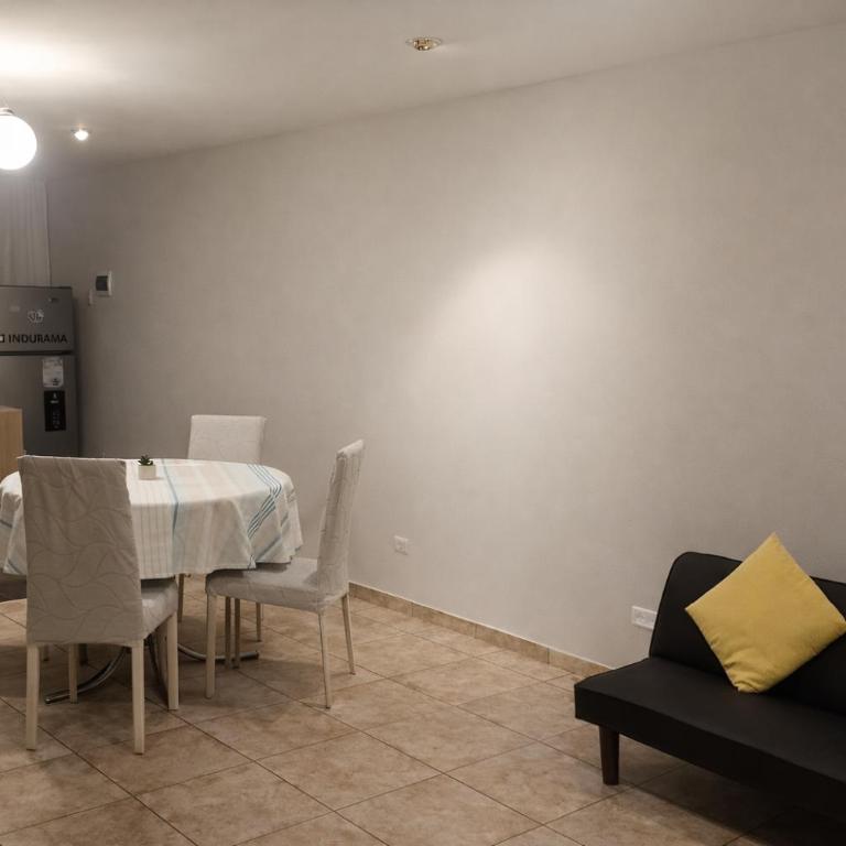 Apartamento 1 dormitorio excelente ubicacion - One-Bedroom Apartment - 4