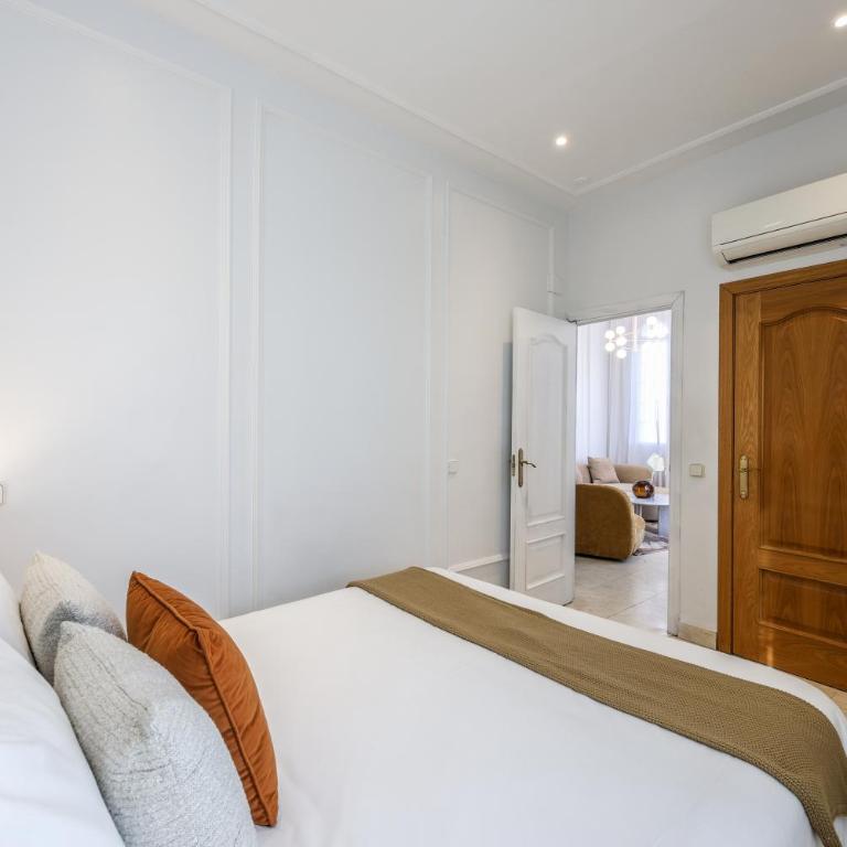 AmazINN Boutique Madrid Canalejas - Penthouse Apartment - 36