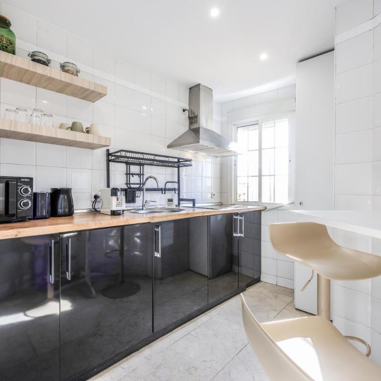 AmazINN Boutique Madrid Canalejas - Penthouse Apartment - 15